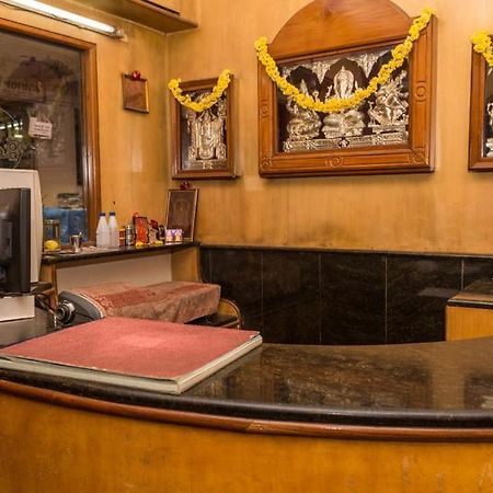 העיר בנגלור Golden Guest House מראה חיצוני תמונה